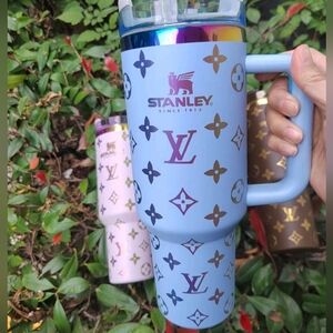 Stanley color  Marine Water Quencher Tumbler 2.0